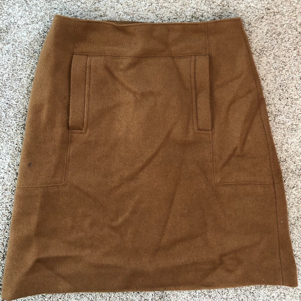 Wool high waisted skirt